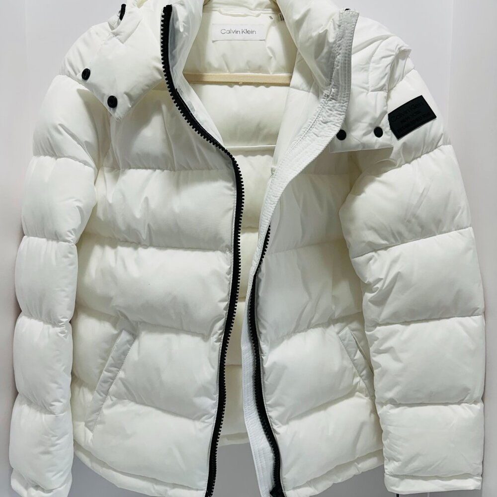 CALVIN KLEIN Hooded Puffer Coat/Jacket; Color: White; Size: Medium (M)